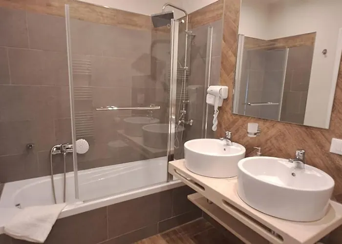 Alojamento de Acomodação e Pequeno-almoço Chez Tata' - Scé Tatà Rossano Stazione